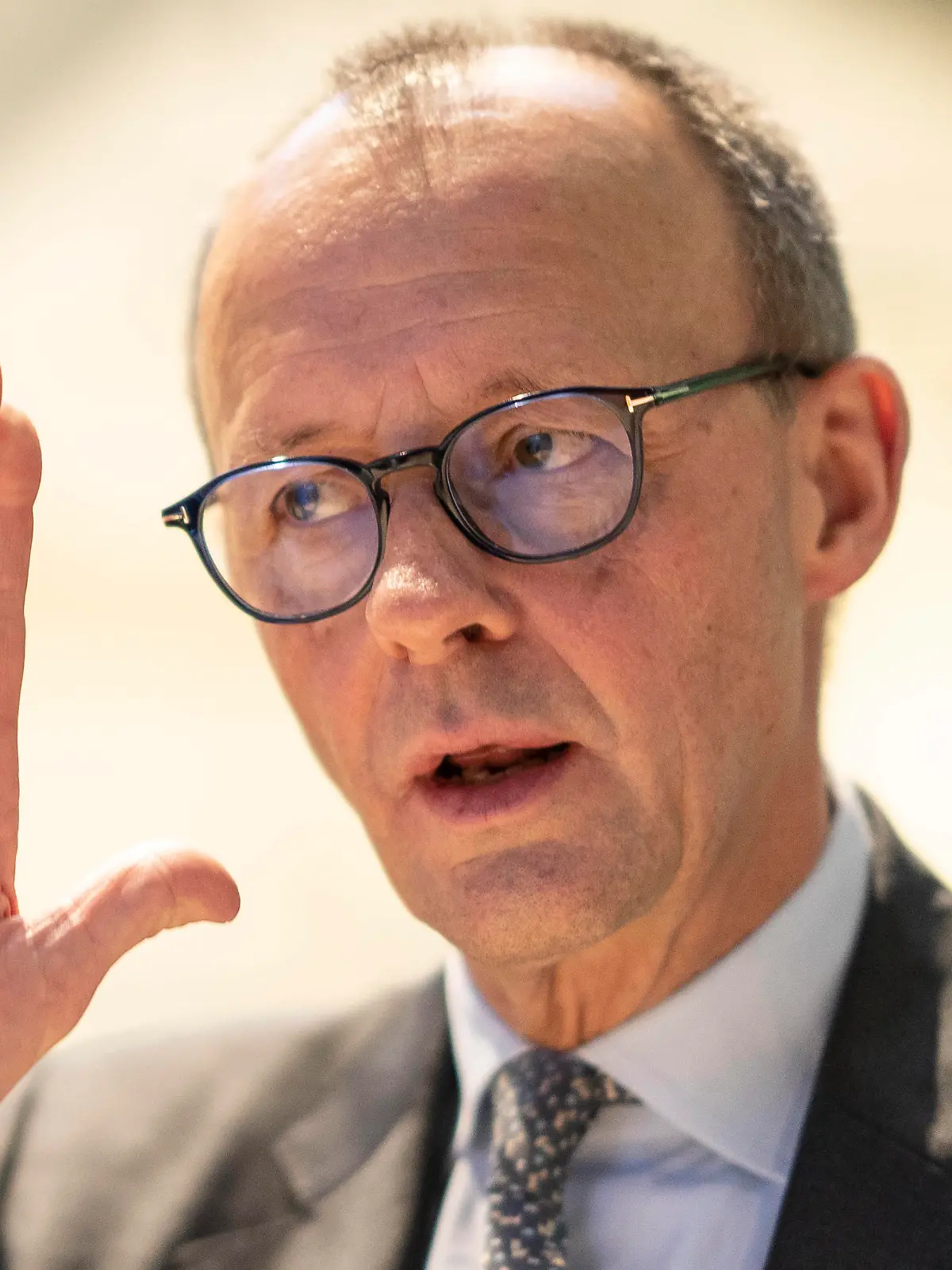 Friedrich Merz, Vorsitzender CDU, hält auf der Energiekonferenz The Power of Crisis: Energie der Zukunft eine Grundsatzrede unter dem Motto Deutschlands Energiewende unter neuen Vorzeichen Friedrich Merz, Vorsitzender CDU, hält auf der Energiekonferenz The Power of Crisis: Energie der Zukunft eine Grundsatzrede unter dem Motto Deutschlands Energiewende unter neuen Vorzeichen , Berlin Berlin Deutschland EUREF Campus *** Friedrich Merz, Chairman CDU, gives a keynote speech at the energy conference The Power of Crisis Energy of the Future under the motto Germanys energy turnaround under new signs Friedrich Merz, Chairman CDU, gives a keynote speech at the energy conference The Power of Crisis Energy of the Future under the motto Germa