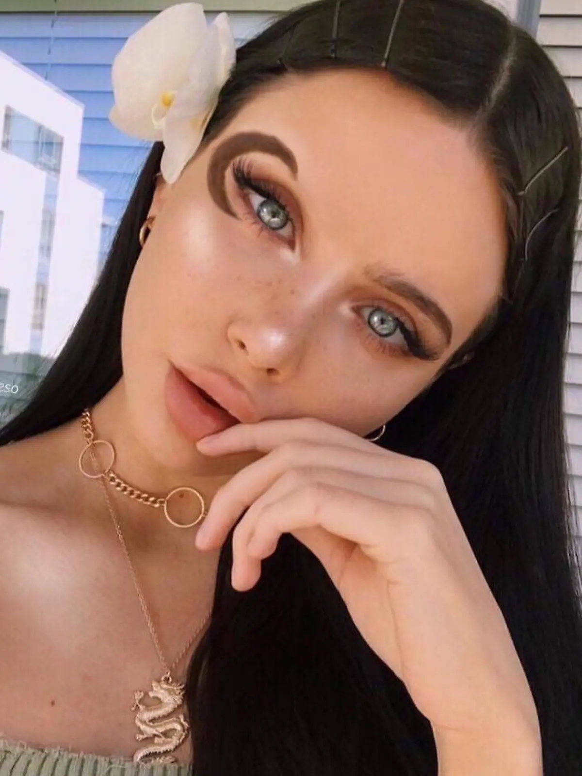 Moon Brows