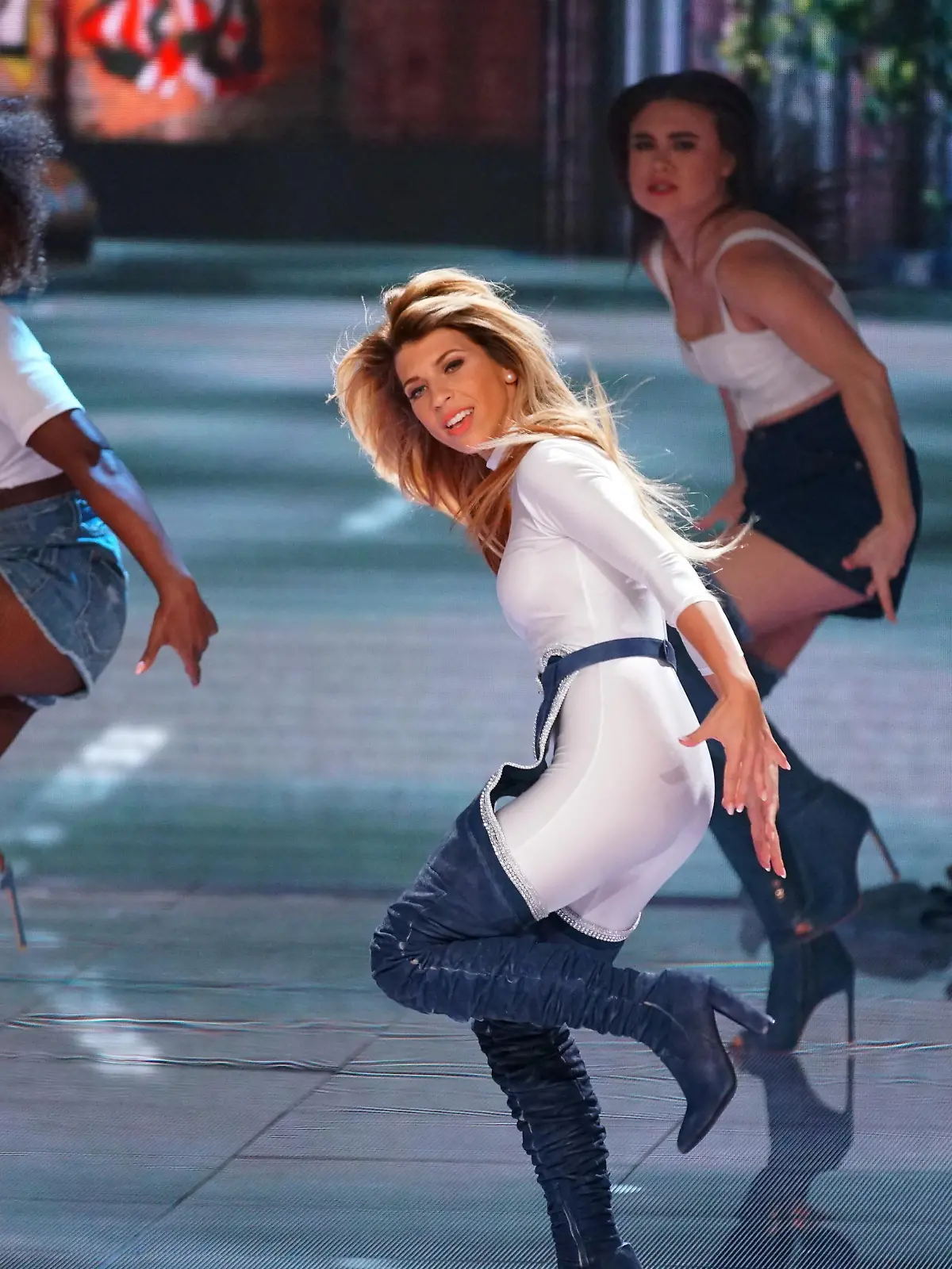 BU: Suzan Odonkor tanzt bei ihrem Solo zu "Ain´t Your Mama" von Jennifer Lopez. BB: Zweite Staffel, AZ 1, Show 1, Foto: MG RTL D / Stefan Gregorowius