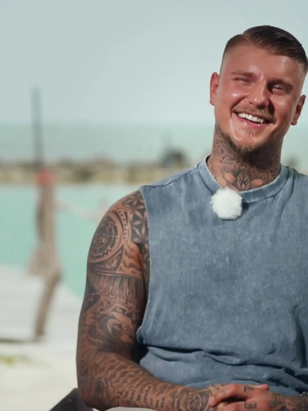 Reality-Star Paco Herb lässt die Herzen bei "Are You The One?" höher schlagen. Drei Frauen sind besonders angetan von ihm.