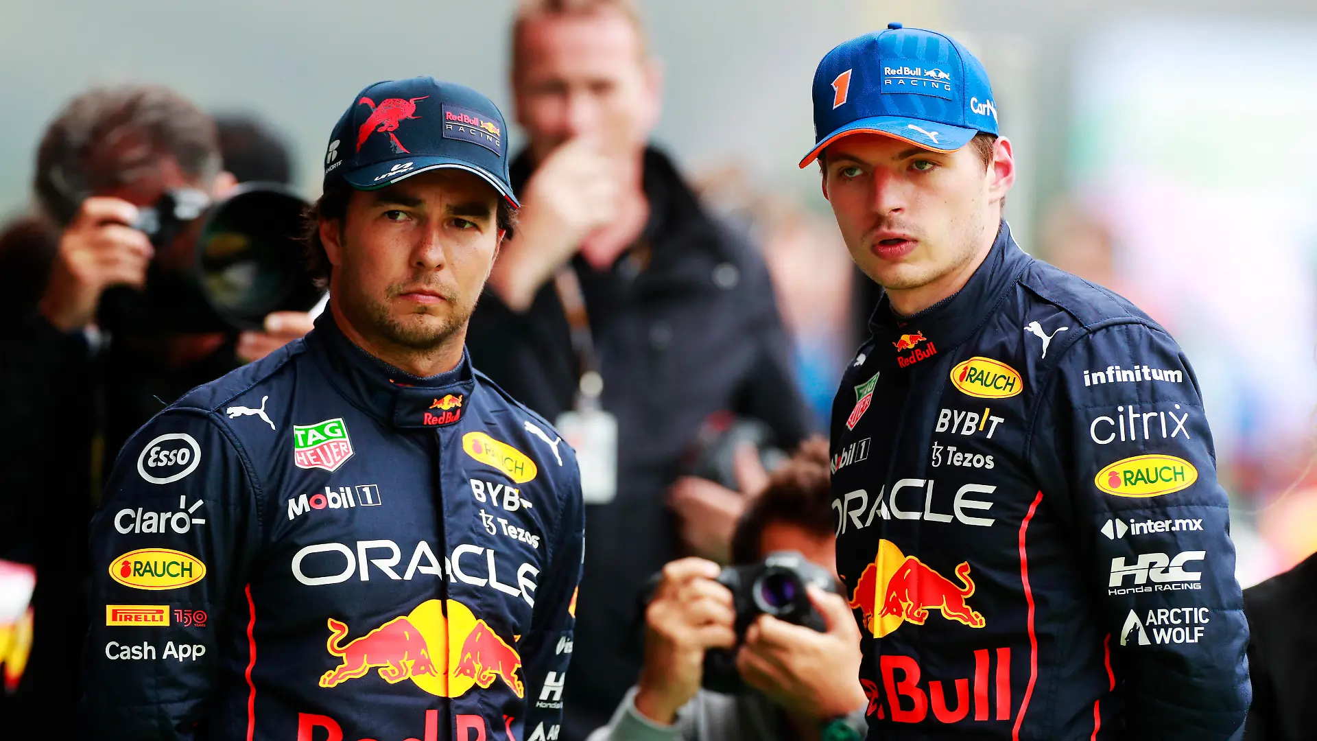 Formula 1 2022: Belgian GP CIRCUIT DE SPA FRANCORCHAMPS, BELGIUM - AUGUST 27: Sergio Perez, Red Bull Racing, and Max Verstappen, Red Bull Racing, in Parc Ferme after Qualifying during the Belgian GP at Circuit de Spa Francorchamps on Saturday August 27, 2022 in Spa, Belgium. Photo by Steven Tee / LAT Images Images PUBLICATIONxINxGERxSUIxAUTxHUNxONLY GP2214_162948_1ST3613