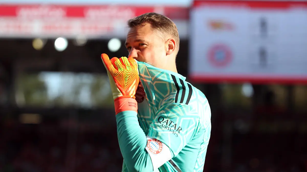  Torwart Manuel Neuer enttäuscht nach Spielende / Enttäuschung / / Fußball Fussball / Bundesliga Herren DFL / 5. Spieltag Saison 2022/2023 / 03.09.2022 / 1.FC Union Berlin FCU vs. FC Bayern München FCB / DFL regulations prohibit any use of photographs as image sequences and/or quasi-video. / *** Goalkeeper Manuel Neuer disappoints after end of match disappointment Sports Football Soccer Bundesliga Men DFL 5 Matchday Season 2022 2023 03 09 2022 1 FC Union Berlin FCU vs FC Bayern Munich FCB DFL regulations prohibit any use of photographs as image sequences and or quasi video