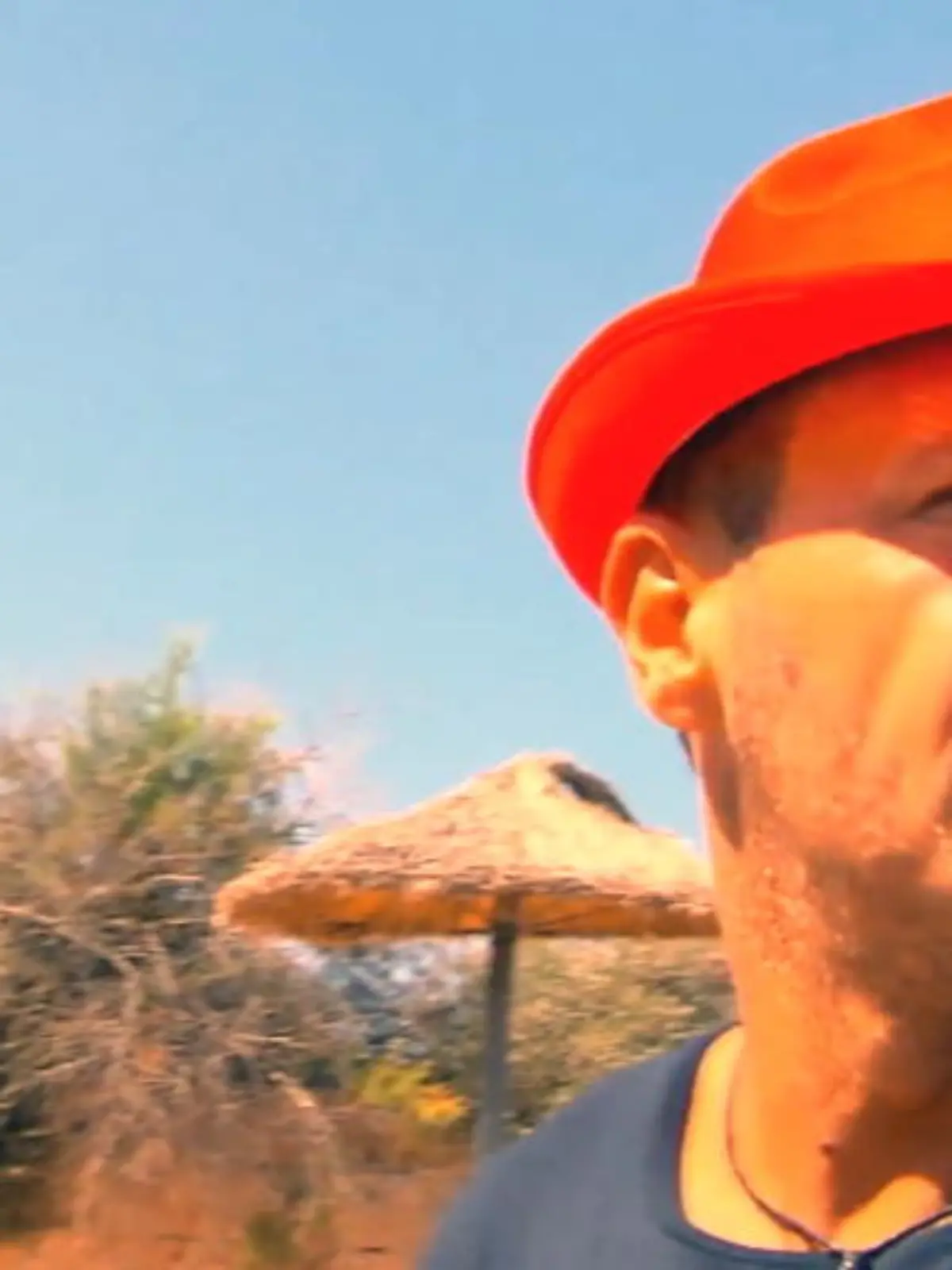 Willi Herren in seinem neuen Musikvideo