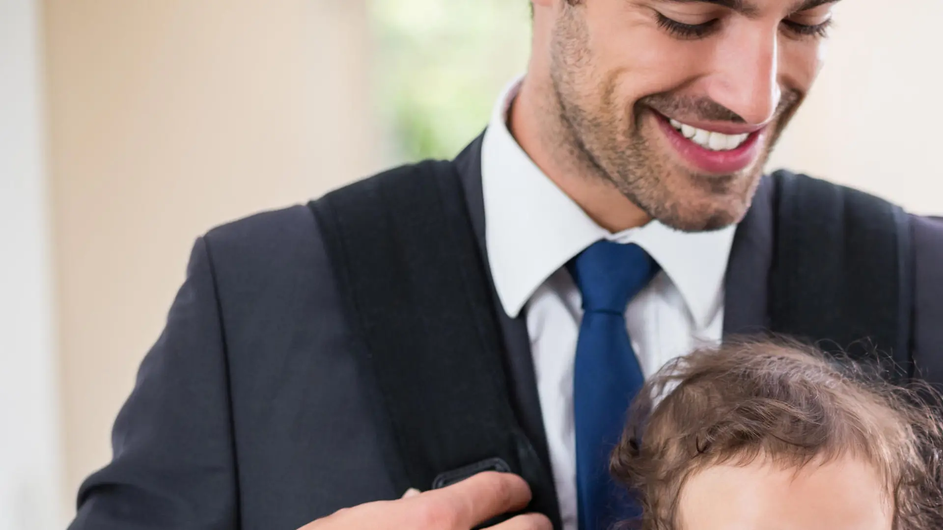Geschäftsmann mit Baby und Frau
