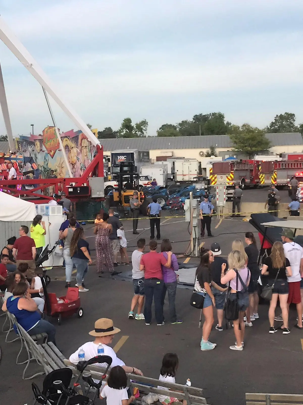 A ride called Fireball malfunctioned causing numerous injuries at the Ohio State Fair in Colombus, Ohio, U.S. July 26, 2017.  Bruce Lamm/@OntheLamm/Social Media Website/via REUTERS     ATTENTION EDITORS - THIS IMAGE HAS BEEN SUPPLIED BY A THIRD PARTY. MANDATORY CREDIT. NO RESALES. NO ARCHIVES.