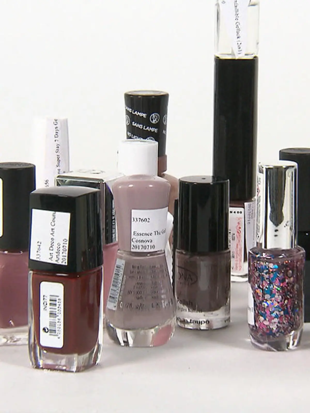 Bild zu: "Krebserregende Stoffe im Nagellack"