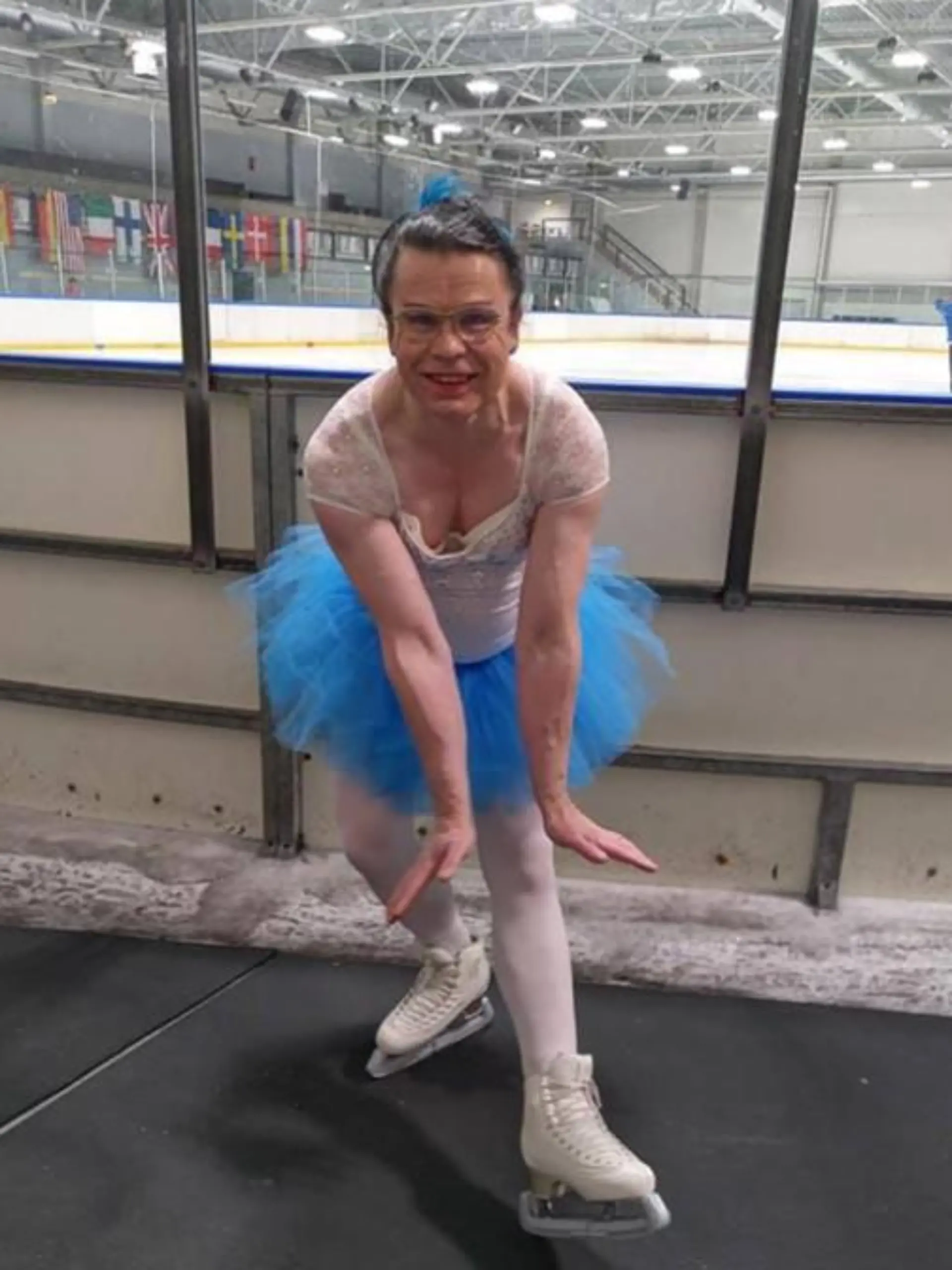 Minna-Maaria Antikainen lief bei der Eröffnung der Eiskunstlauf-EM in Finnland.
