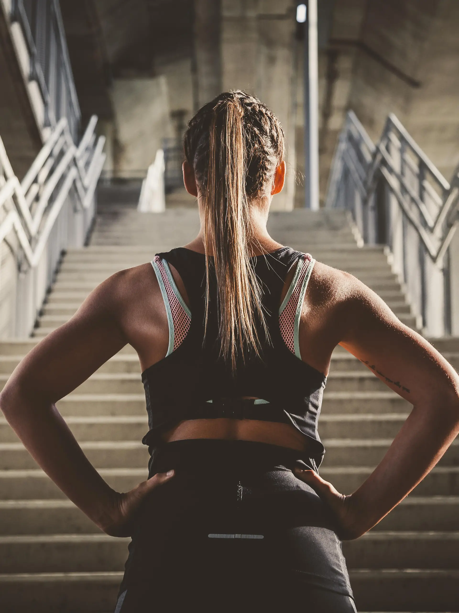 Girl prepairing for workout