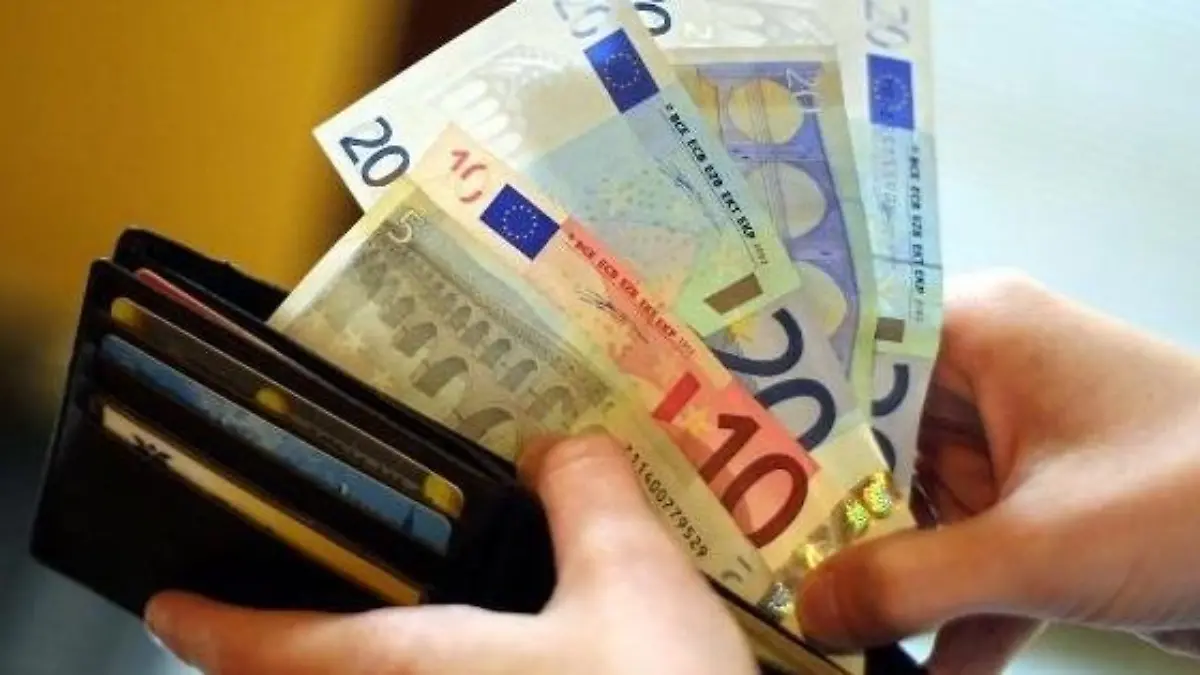 So können Sie bares Geld sparen!  Teure Kleinigkeiten im Alltag