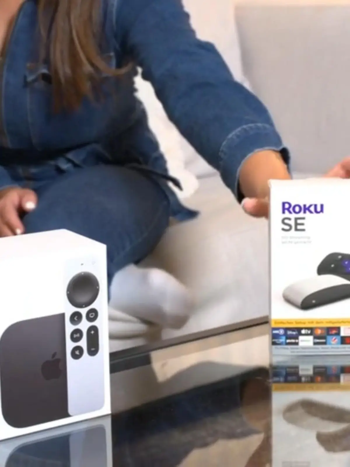 Wer streamen will, aber einen etwas älteren Fernseher hat, braucht ja einen TV-Stick. Mittlerweile gibt’s die von Apple, Google, Telekom, Amazon - und ab heute auch bei Aldi Nord. Was kann das Ding, wie schneidet es im Preis-Leistungsvergleich ab und für ist das überhaupt was? RTL-Reporterin Jana Busmann hat das Gerät von Aldi und ein paar Konkurrenzmodelle angeschlossen und los gestreamt. Ihr Urteil erfahren Sie im Video!