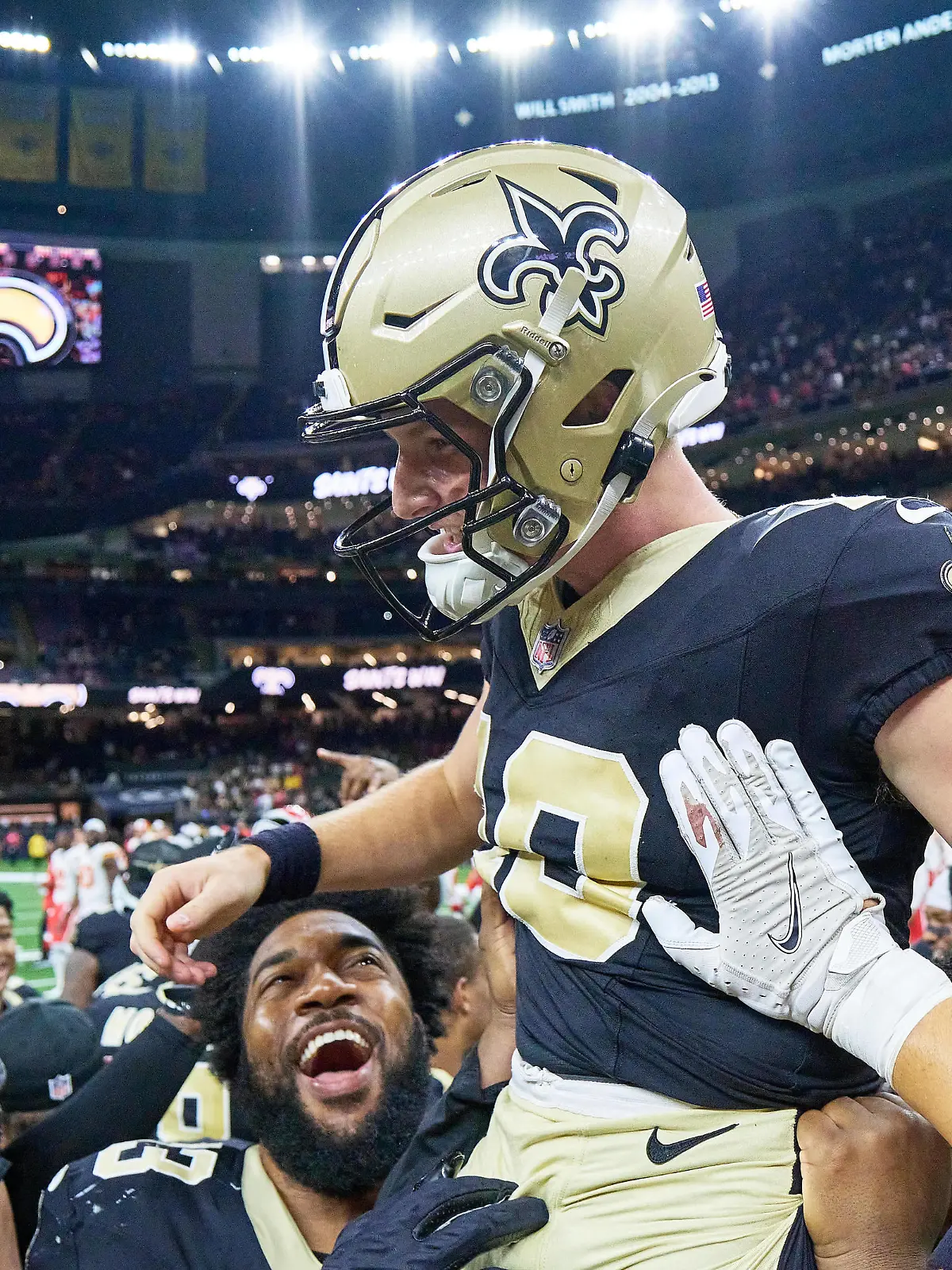 August 13, 2023, NEW ORLEANS, LOUISIANA, U.S: New Orleans Saints place kicker Blake Grupe is lifted up by his team after making the winning field goal against the Kansas City Chiefs in an NFL, American Football Herren, USA preseason game in New Orleans, Louisiana USA on August 13, 2023. The Saints beat the Chiefs 26 to 24. NEW ORLEANS U.S. - ZUMAa14_ 20230813_zaf_a14_016 Copyright: xDanxAndersonx