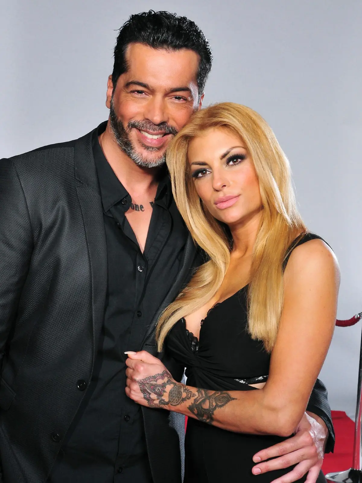 Model und _Bachelorette_-Macho Aurelio Savina (39) und Freundin Lisa Freidinger (28)