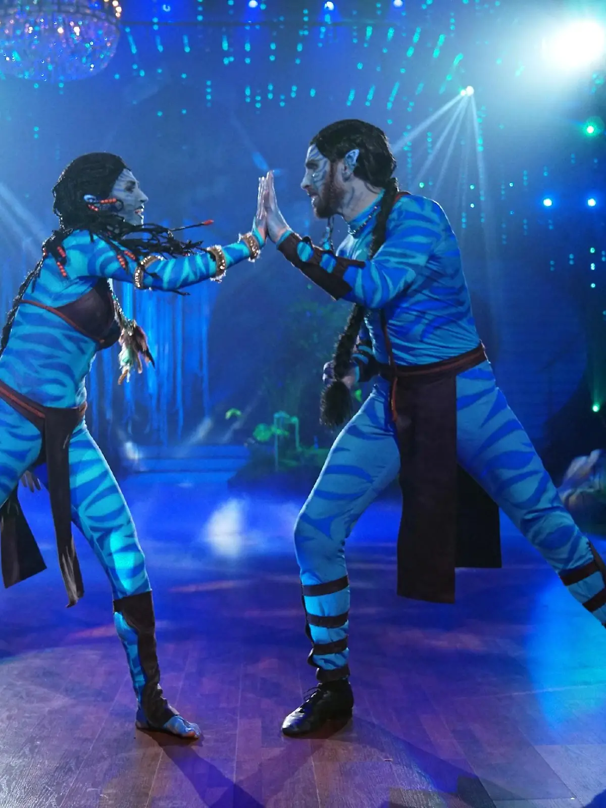 Gil Ofarim und Ekaterina Leonova

Verwendung der Bilder für Online-Medien ausschließlich mit folgender Verlinkung:'Alle Infos zu 'Let's Dance' im Special bei RTL.de: http://www.rtl.de/cms/sendungen/lets-dance.html
