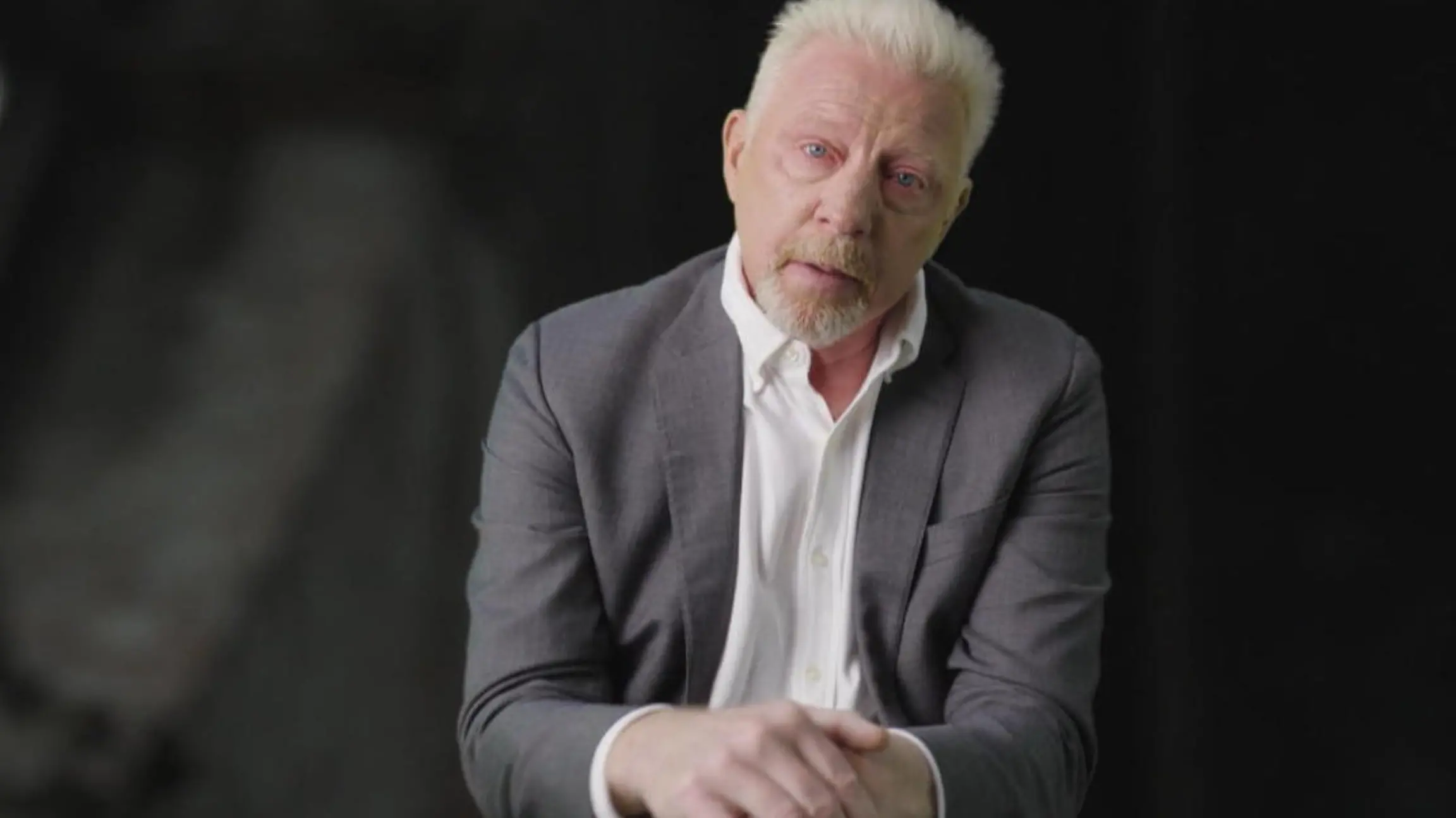 Diese Bilder zeigen einen gebrochenen Becker Doku über Ex-Tennis-Star