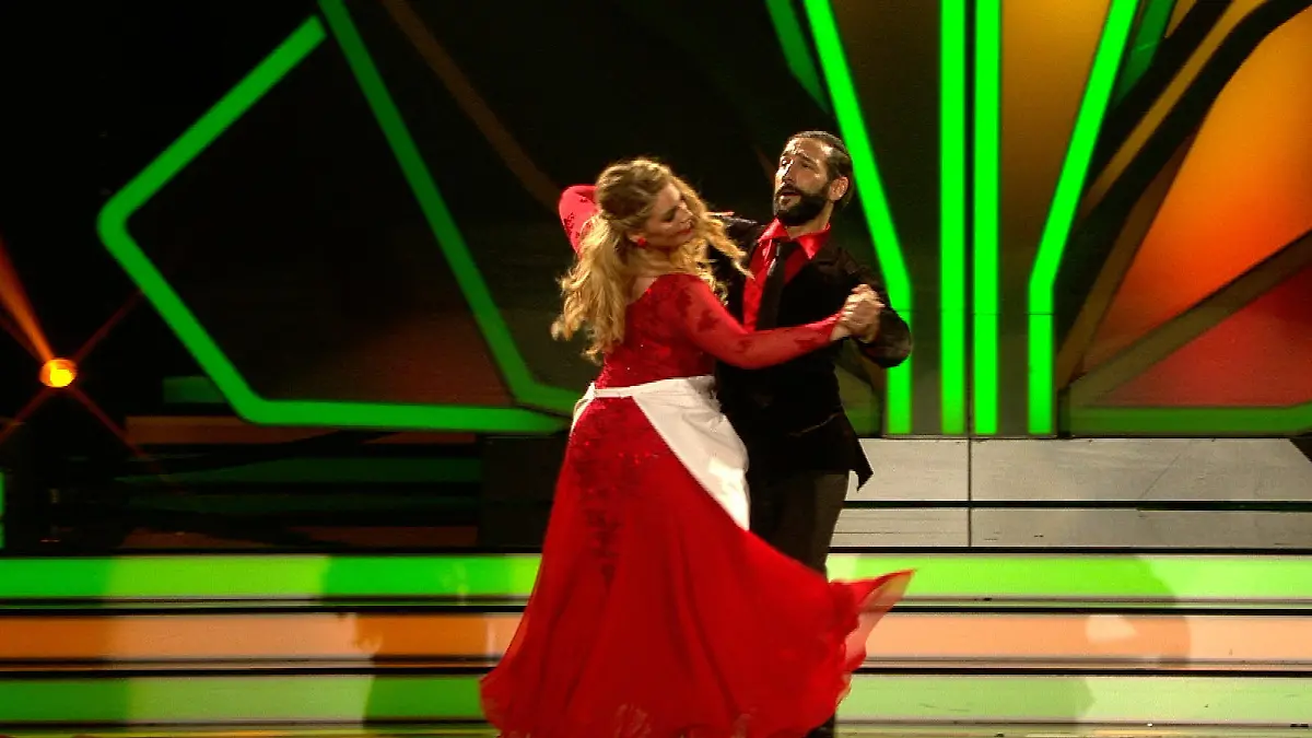 Angelina Kirsch und Massimo Sinató holen 26 Punke bei "Let's Dance".