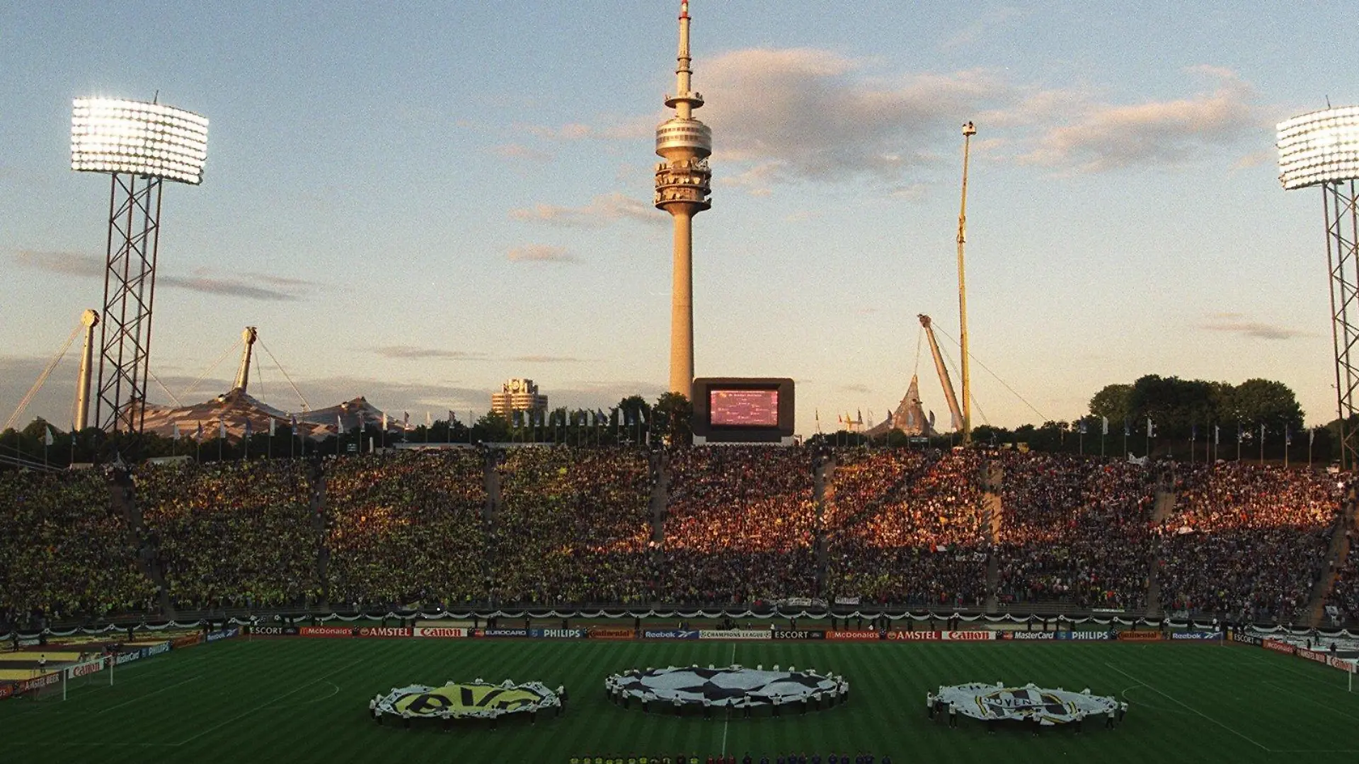 Münchner Olympiastadion am 28. Mai 1997.