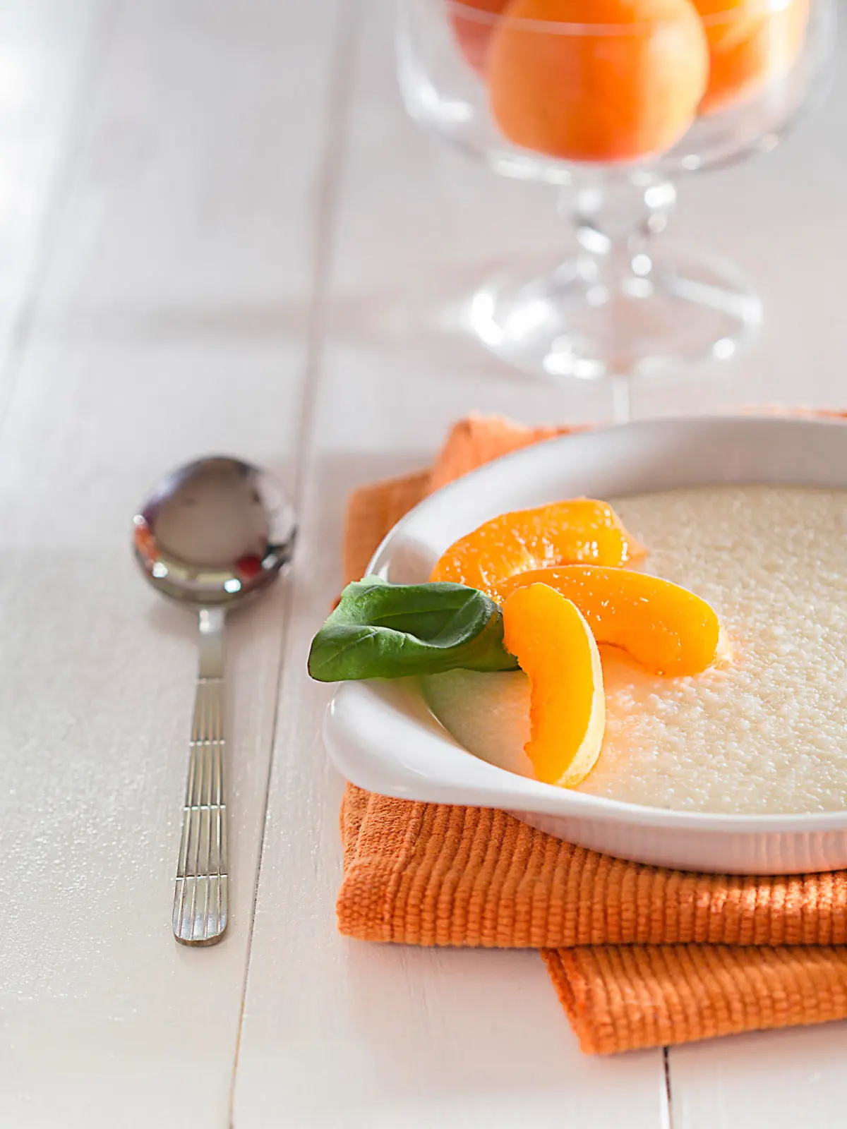 GrieÃŸbrei mit Aprikosen