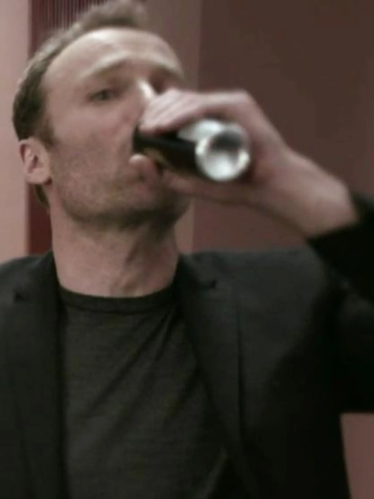 'Tatort'-Kommissar Robert Karow (Mark Waschke) trinkt Energy-Drinks.