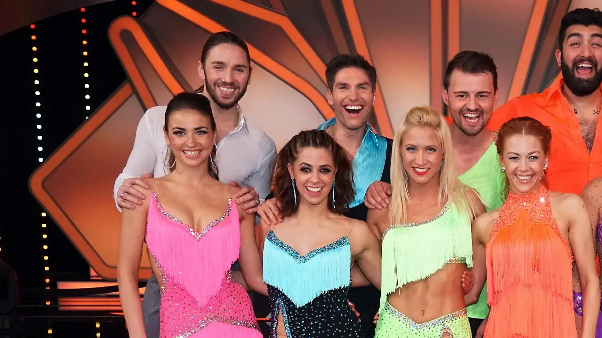 Diese sechs Paare sind in der nächsten Sendung am 19. Mai 2017 wieder dabei. Verwendung der Bilder für Online-Medien ausschließlich mit folgender Verlinkung:"Alle Infos zu "Let´s Dance" im Special bei RTL.de: http://www.rtl.de/cms/sendungen/lets-dance.html