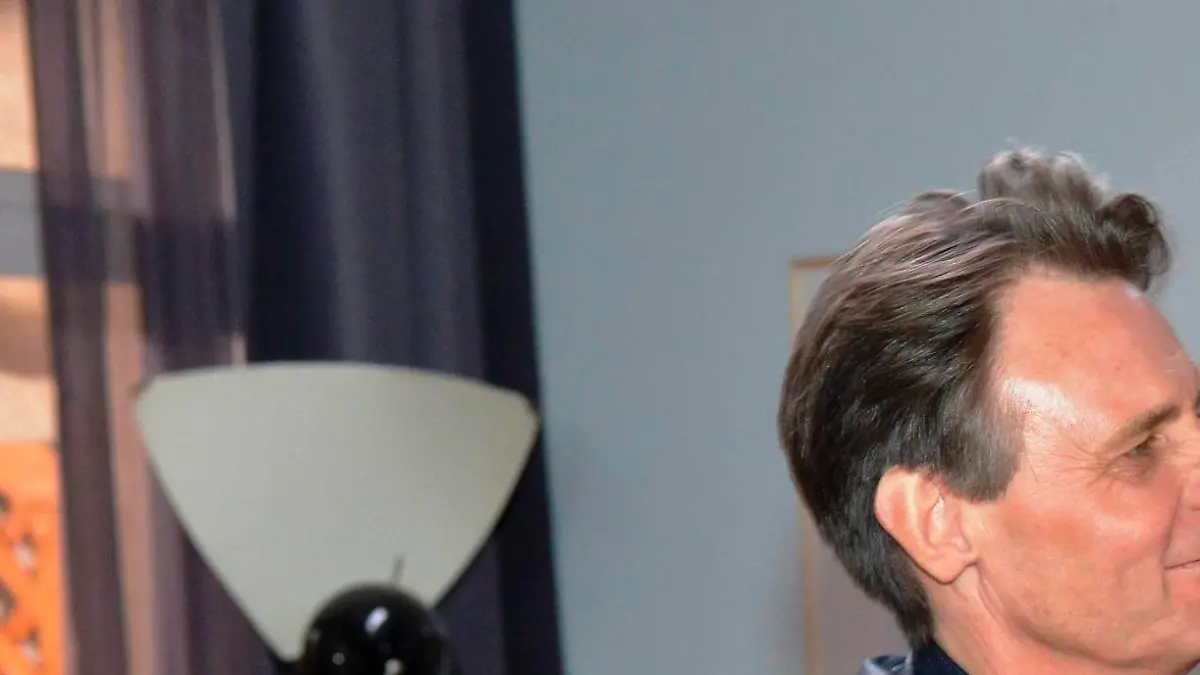 Janina Uhse verabschiedet sich von ihrem Serien-Stiefvater Wolfgang Bahro
