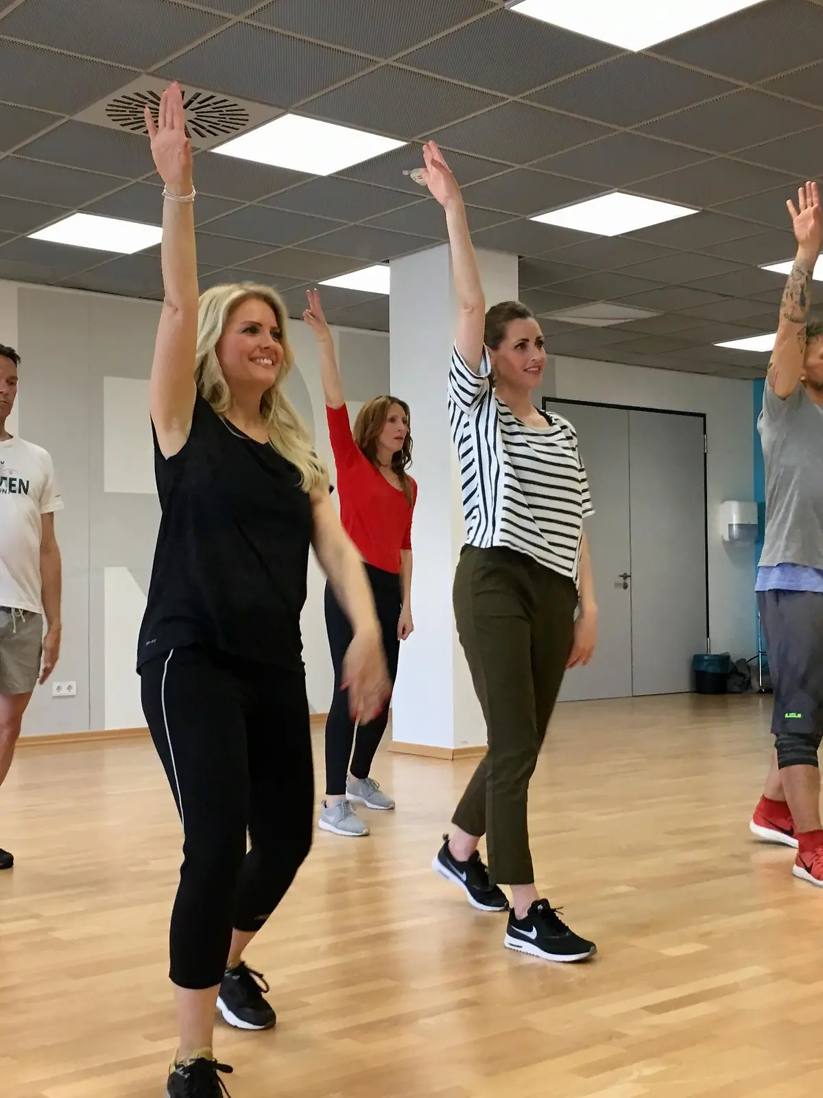 Let's Dance Lets Dance Staffel 10 Happy Dance RTL-Stars