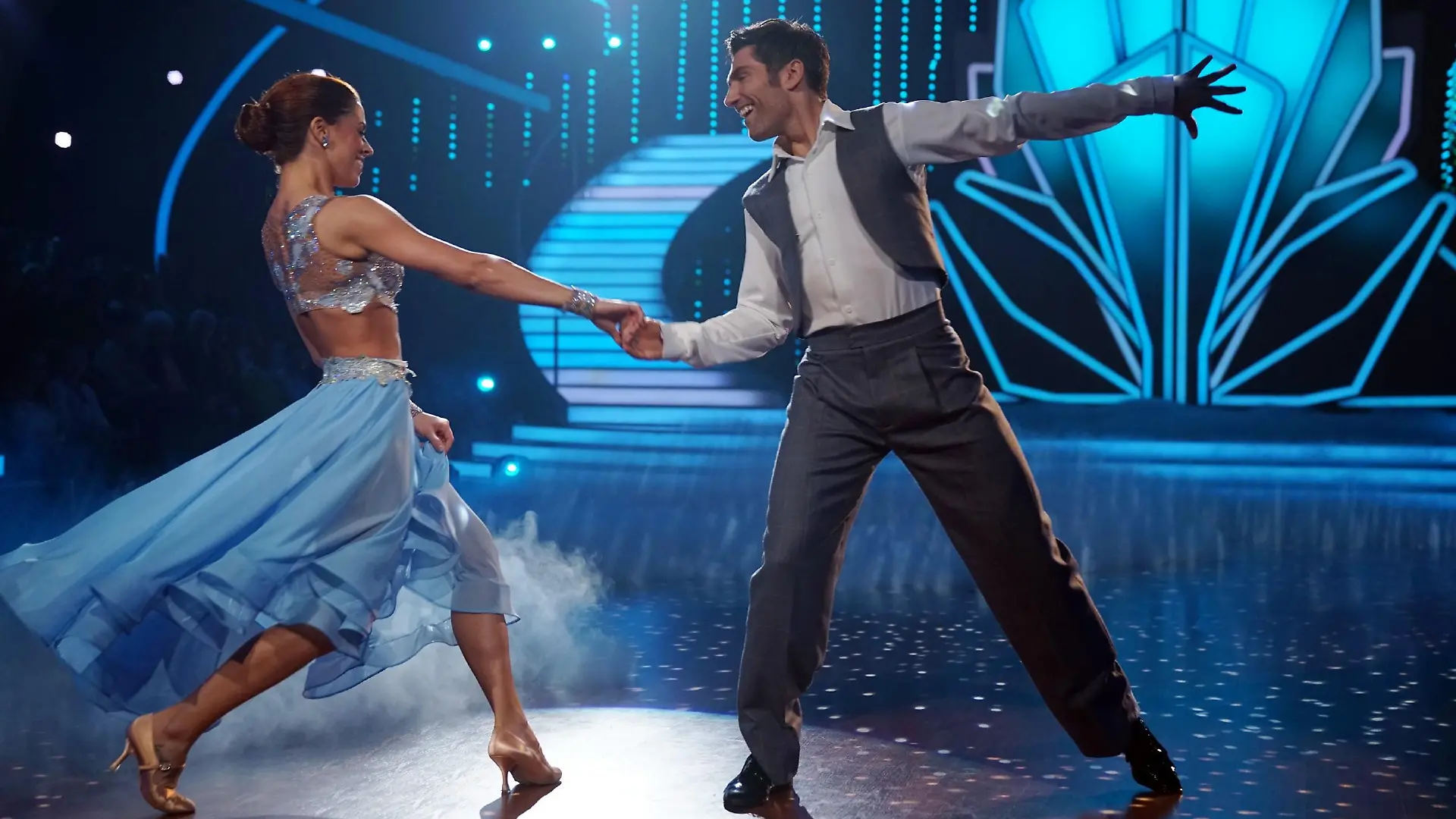 Vanessa Mai und Christian Polanc Verwendung der Bilder für Online-Medien ausschließlich mit folgender Verlinkung:"Alle Infos zu "Let´s Dance" im Special bei RTL.de: http://www.rtl.de/cms/sendungen/lets-dance.html