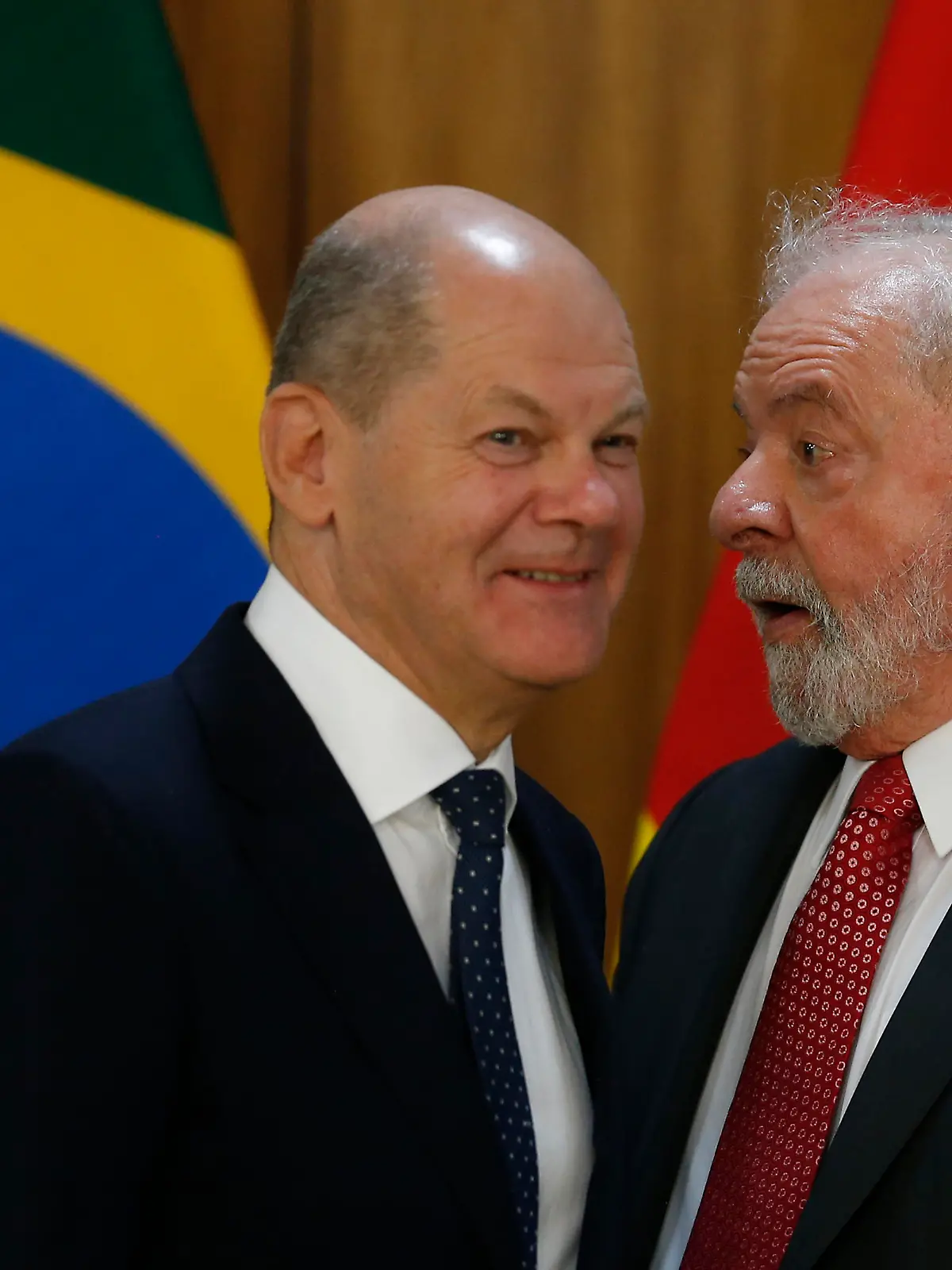 (230131) -- BRASILIA, Jan. 31, 2023 (action press/Xinhua) -- Brazilian President Luiz Inacio Lula da Silva (R) and German Chancellor Olaf Scholz attend a press conference in Brasilia, Brazil, Jan. 30, 2023. (Photo by Lucio Tavora/action press/Xinhua) / action press
