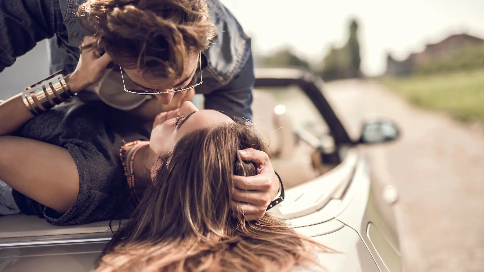 6 heiße Tipps für aufregenden Auto-Sex Sex an ungewöhnlichen Orten