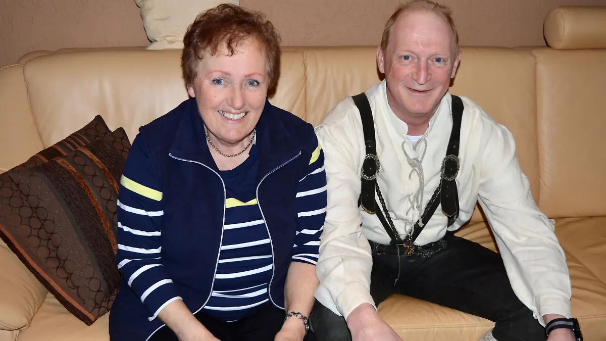 Kandidat Alexander mit seiner Mutter Christa.