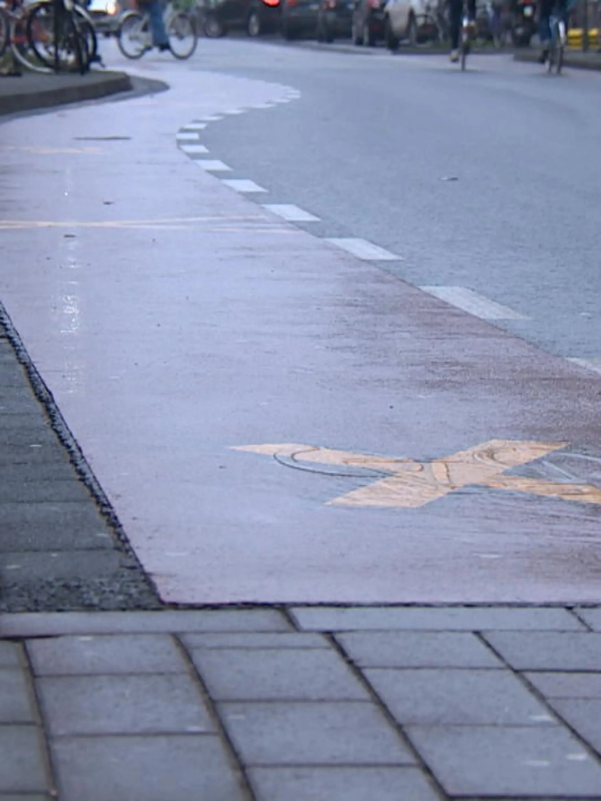 Bild zu: "Verkehrs-Wirr-Warr wegen 20er-Zone"