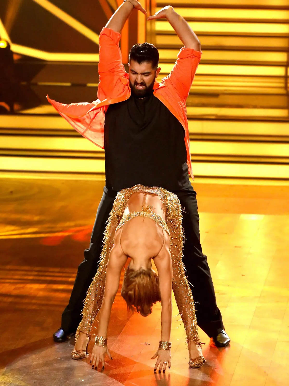 Faisal Kawusi und Oana Nechiti in der 4. Live Show der 10. Staffel der RTL-Tanzshow Let s Dance im MMC Coloneum. Köln, 07.04.2017 Foto:xC.xHardtx/xFuturexImage

Faisal Kawusi and Oana Nechiti in the 4 Live Show the 10 Season the RTL Dance show Let S Dance in MMC Coloneum Cologne 07 04 2017 Photo XC  xFuturexImage  