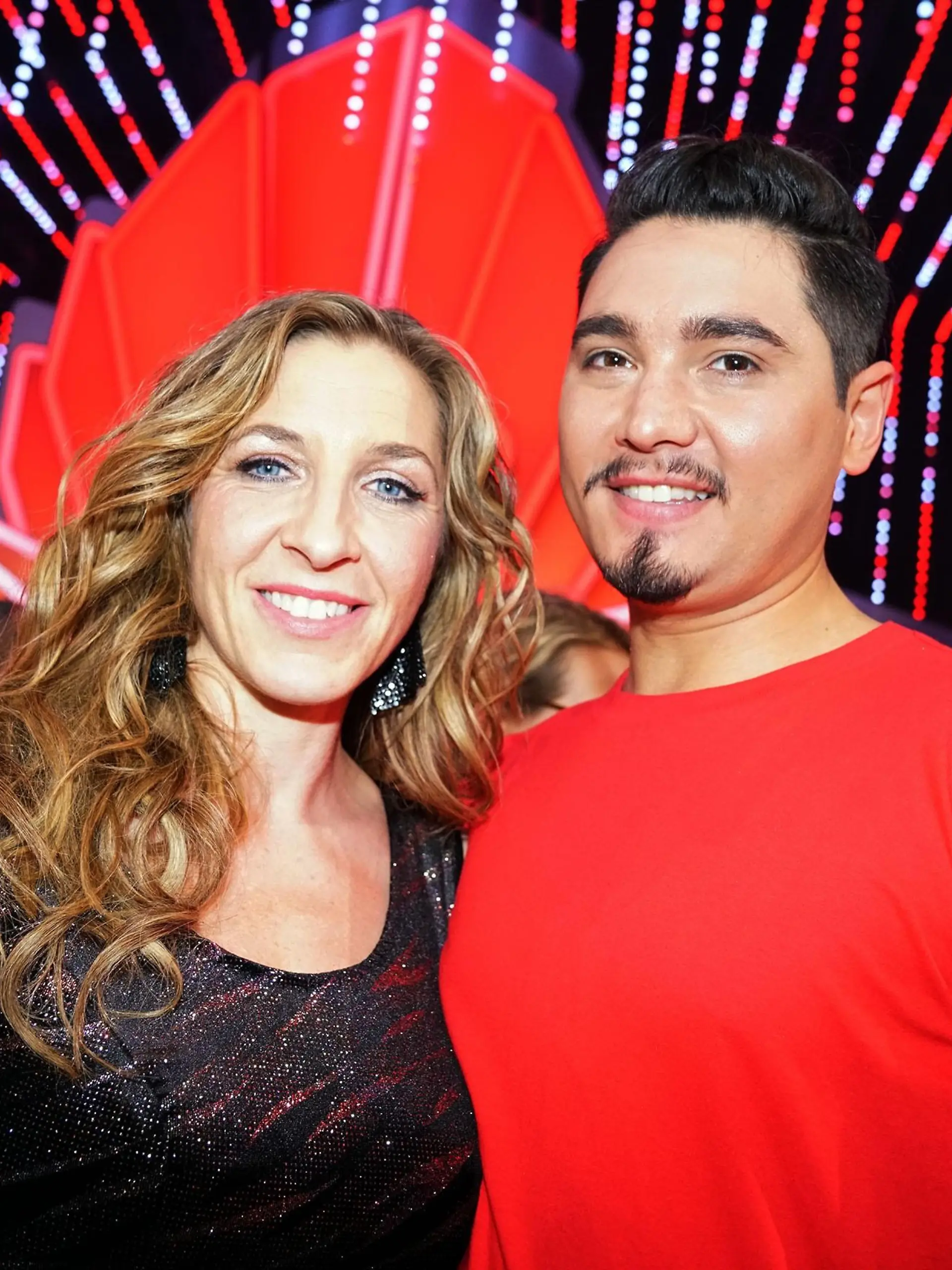 Anni Friesinger-Postma und Erich Klann sind ausgeschieden


Verwendung der Bilder für Online-Medien ausschließlich mit folgender Verlinkung:"Alle Infos zu "Let´s Dance" im Special bei RTL.de: http://www.rtl.de/cms/sendungen/lets-dance.html
