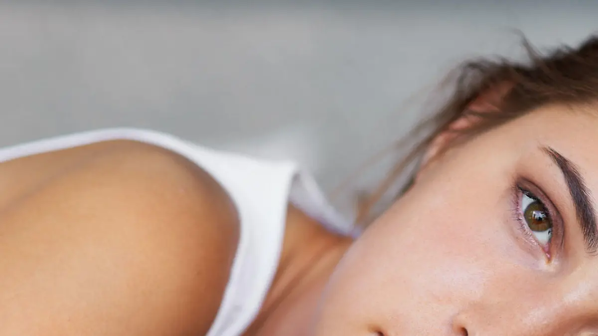 Augenringe, Eyes, Augen, Müde, traurig, Frau, Bett,