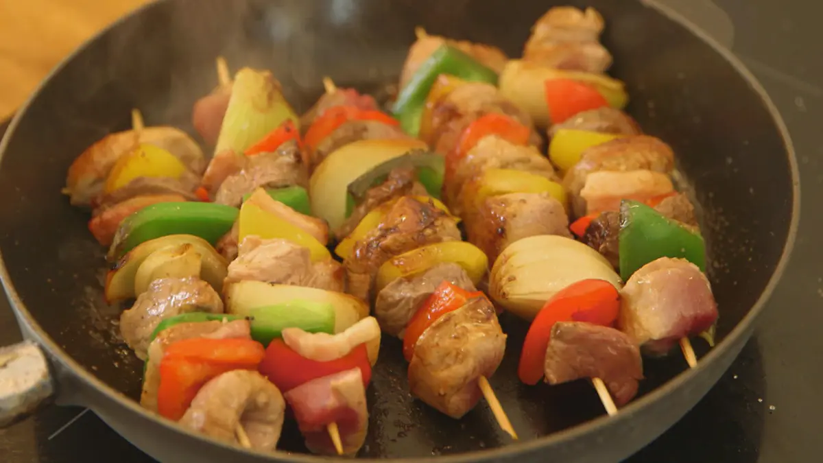 Schaschlik-Spieße mit Tomaten-Paprika-Sauce selber machen Unser Lieblingsgericht