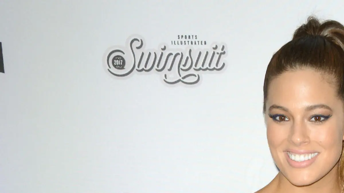 Sports Illustrated Swimsuit 2017 Event at Center415 Event Space - Red Carpet Arrivals

Featuring: Ashley Graham
Where: New York, New York, United States
When: 17 Feb 2017
Credit: Ivan Nikolov/WENN.com