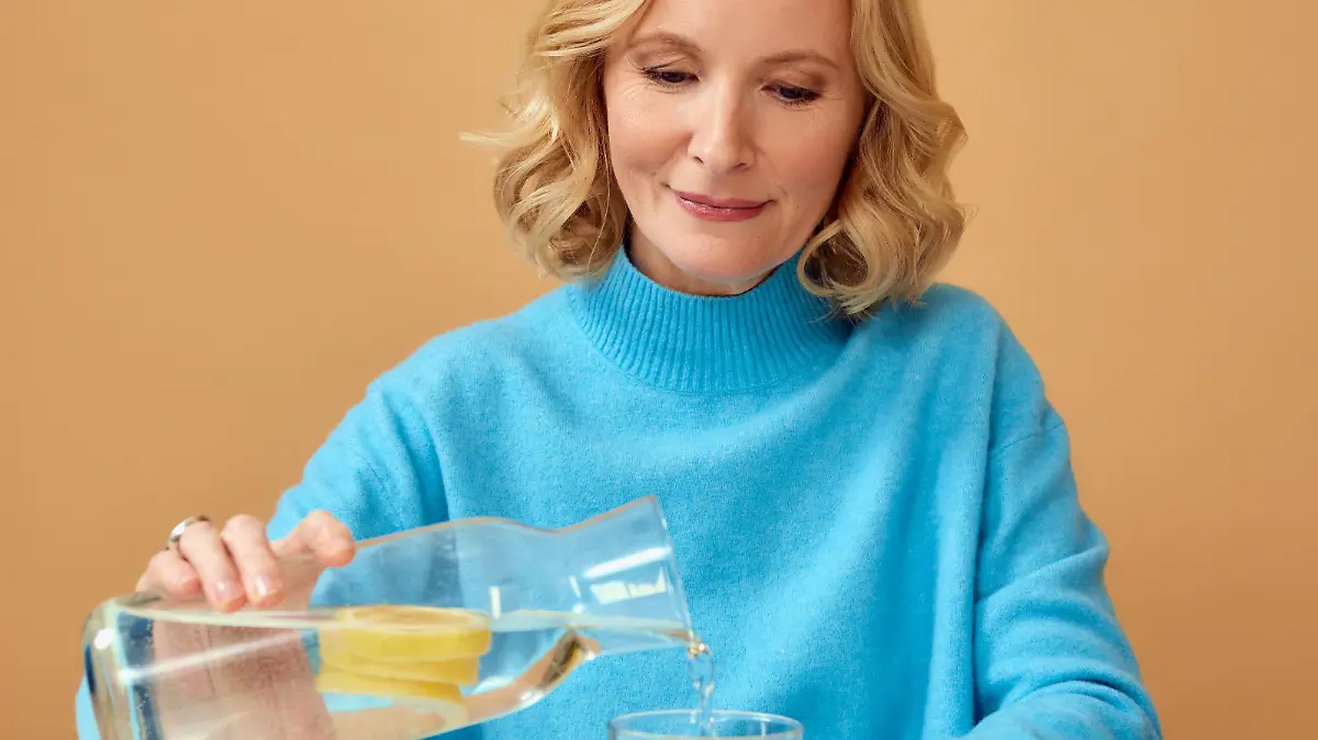 Dr. Anne Fleck setzt auf eine gesunde Ernährung mit ausreichend Flüssigkeitszufuhr