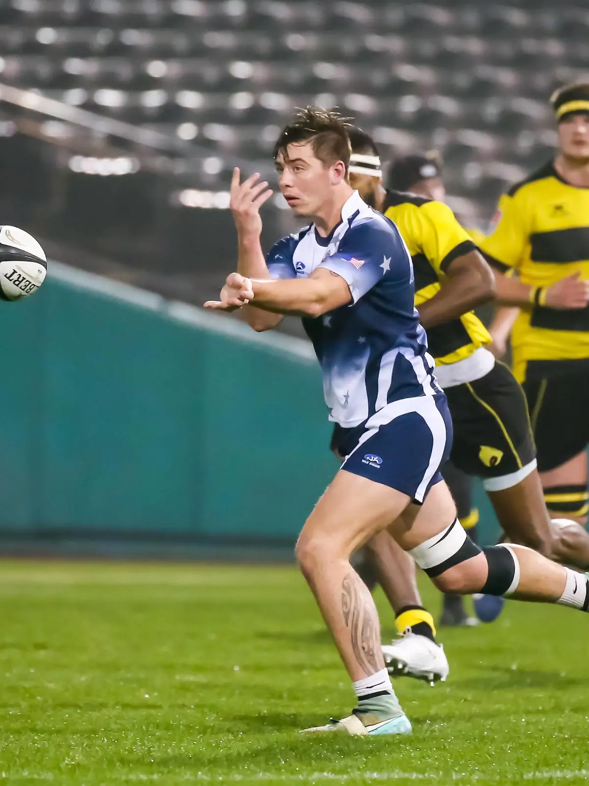 SUGAR LAND, TX - FEBRUARY 03: Capital Selects center Campbell Johnstone (12) passes the ball during the Major League Rugby match between the Capital Selects and Houston SaberCats on February 3, 2018 at Constellation Field in Sugar Land, Texas. (Photo by Leslie Plaza Johnson/Icon Sportswire) RUGBY: FEB 03 Major League Rugby - Capital Selects at Houston Sabercats PUBLICATIONxINxGERxSUIxAUTxHUNxRUSxSWExNORxDENxONLY Icon180203003  