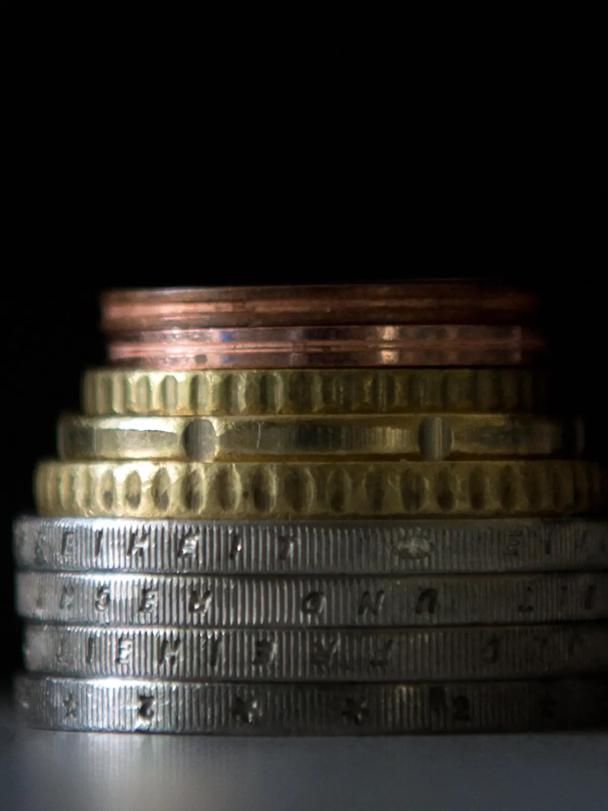 Trotz gesetzlichem Mindestlohn bekam jeder fünfte Minijobber 2015 weniger als 5,50 Euro Stundenlohn. Jedoch gibt es für Geringverdiener Möglichkeiten, doch noch an die Lohnuntergrenze zu gelangen. 