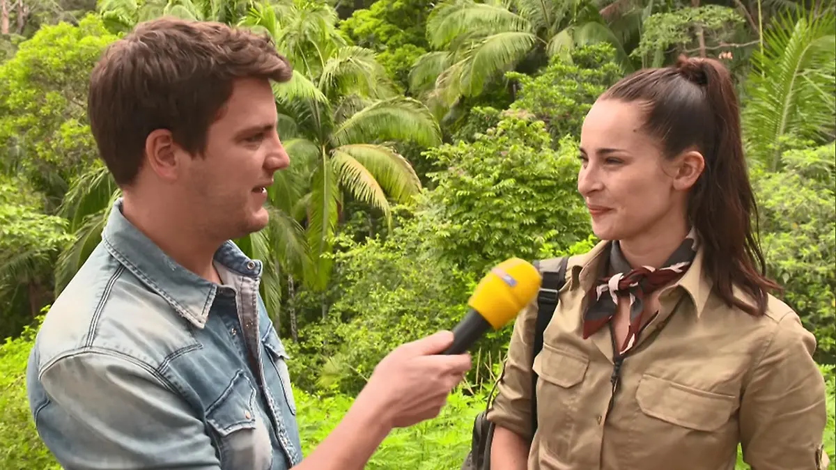 IBES 2017 Nicole Mieth und Reporter.jpg