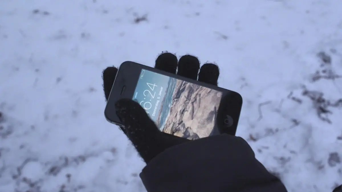 So schützen Sie Ihr Handy vor der Kälte Wertvolle Tipps vom Experten