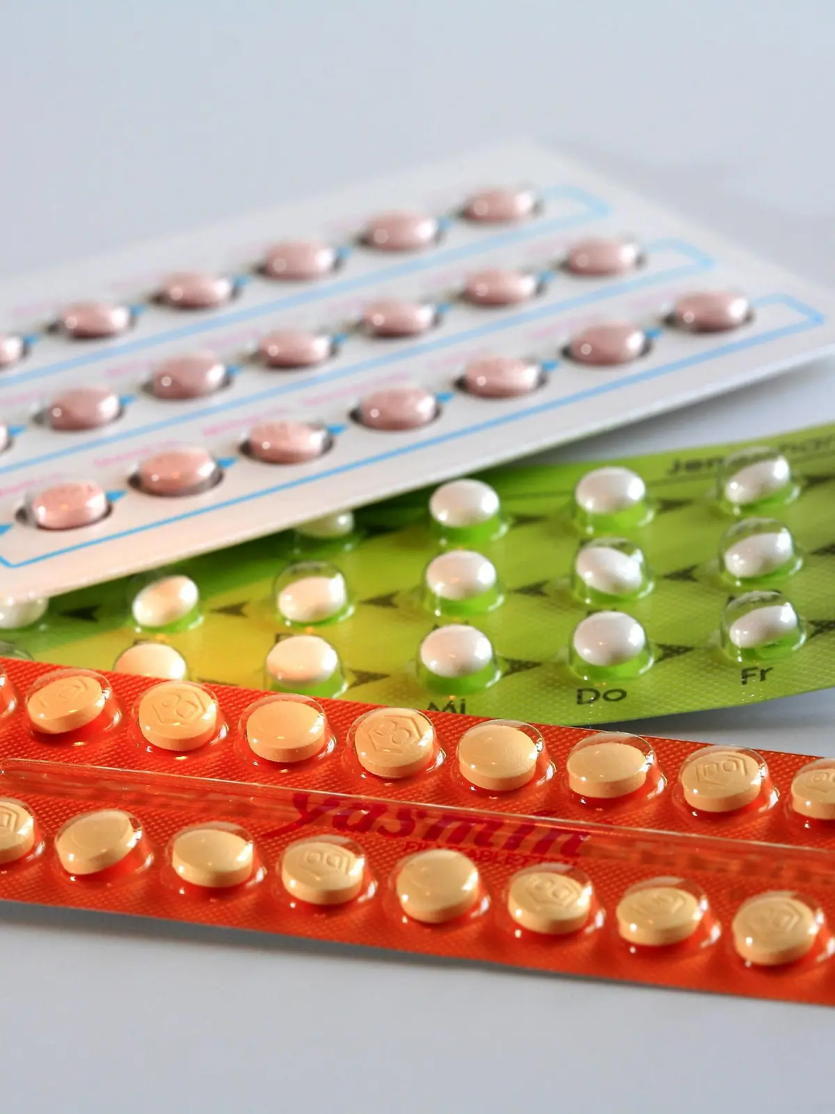 Antibabypillen in Sichtverpackungen | blister packs of birth-control pills