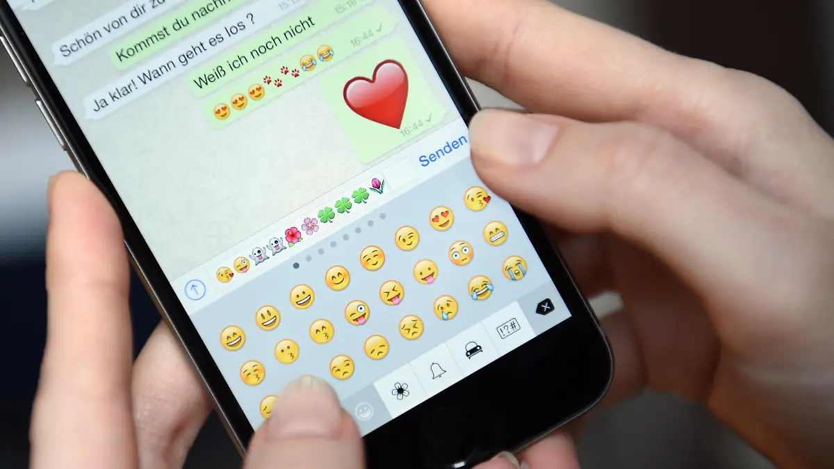 WhatsApp-Chat als Buch drucken lassen: so geht's Persönliches Geschenk mit Unterhaltungsfaktor