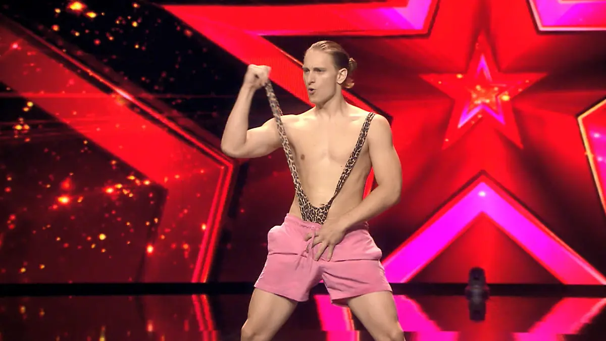 Stripper "Mister 100%" macht die Jury nicht an Das Supertalent 2016: Castingshow 13