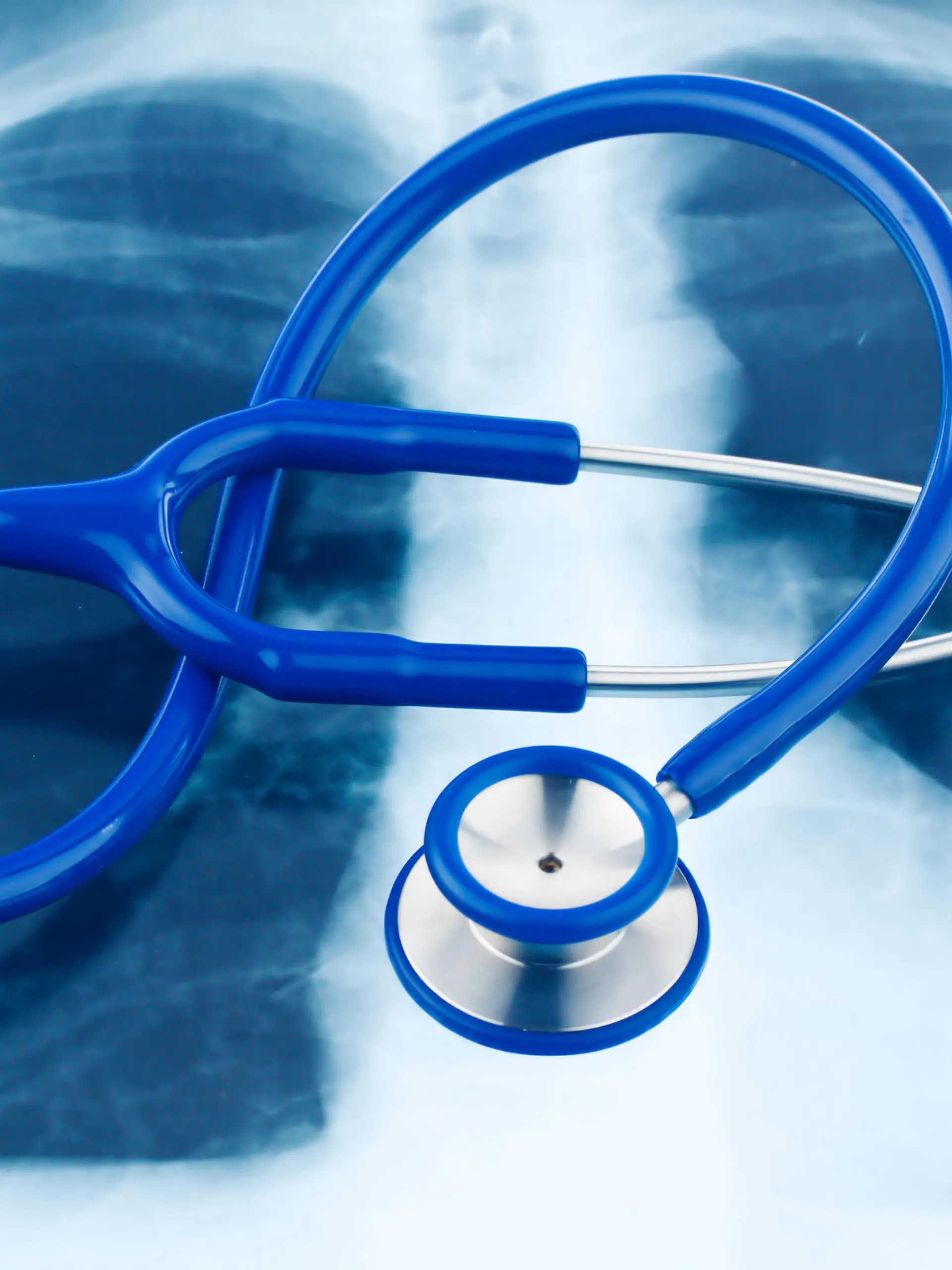 Stethoskop und ein Roentgenbild | stethoscope and an x-ray | Verwendung weltweit