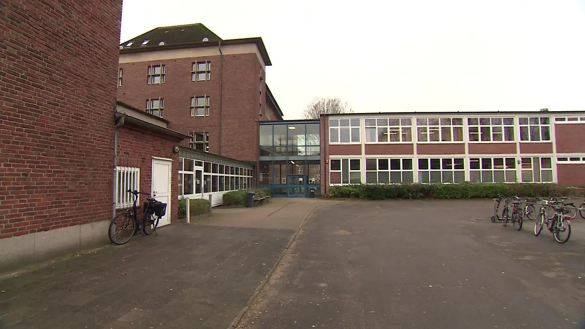 Beide Todesopfer der tödlichen Messerattacke besuchten die Walther-Lehmkuhl-Schule in Neumünster.