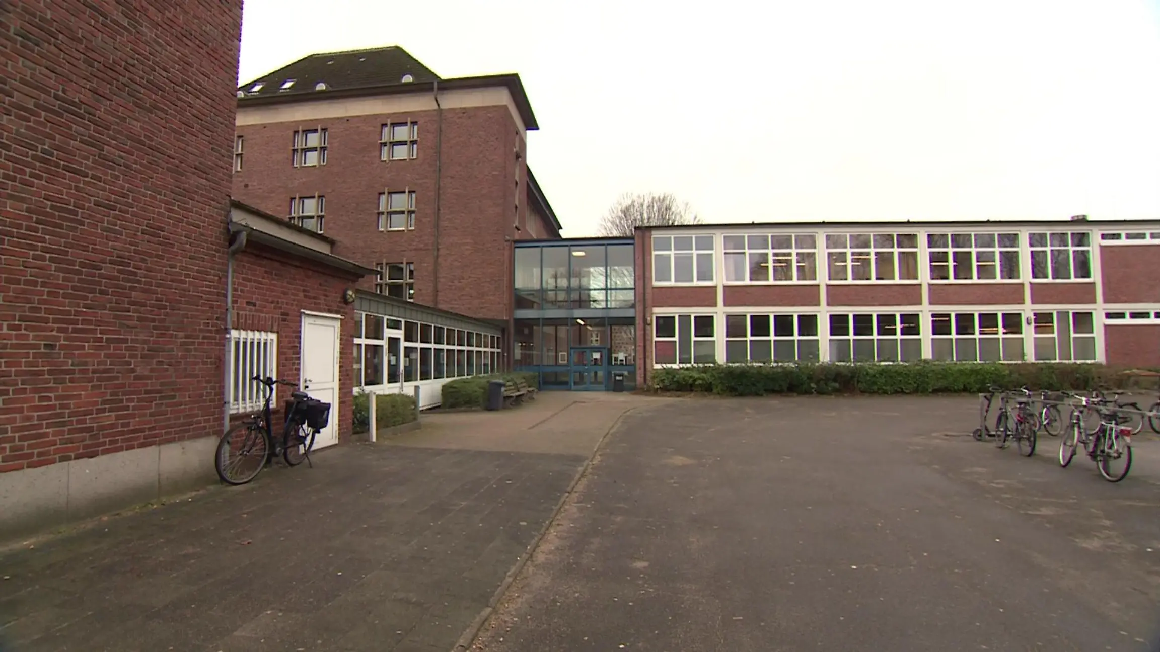Beide Todesopfer der tödlichen Messerattacke besuchten die Walther-Lehmkuhl-Schule in Neumünster.