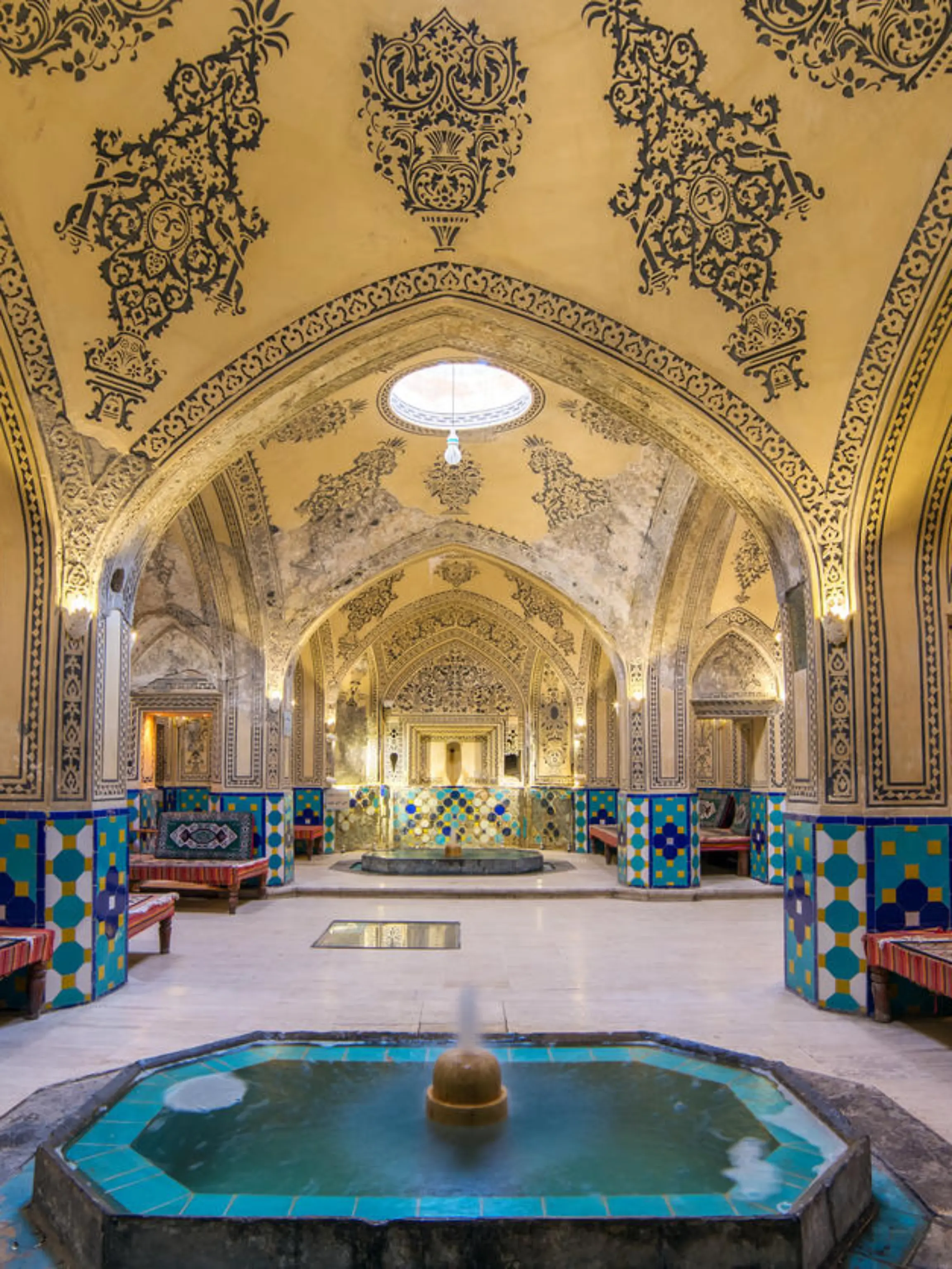 Das Serailbad findet traditionell in einem Hamam, einem türkischen Dampfbad, statt.