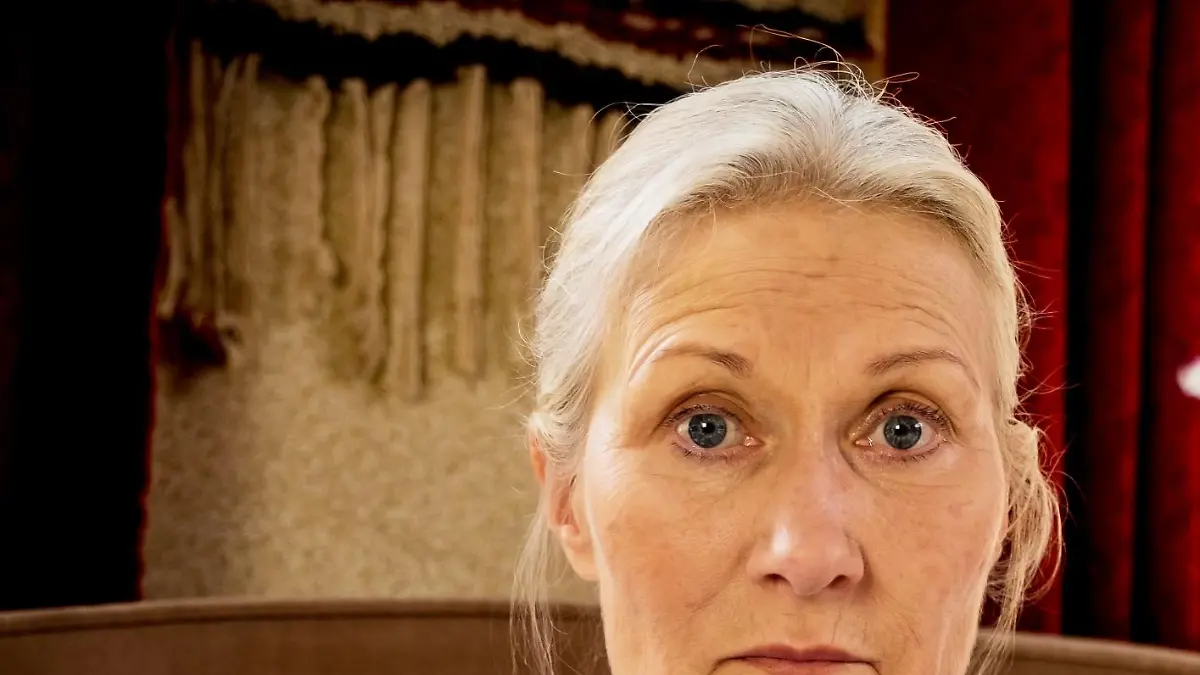 Oma Waltraud (Hedi Kriegeskotte)