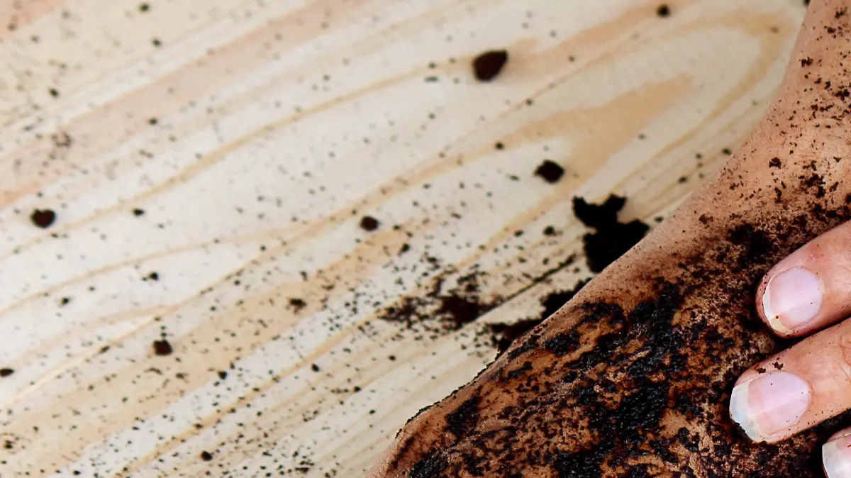 coffee hand scrub with ground coffee (wet) , mean to beauty or cosmetic and health care
