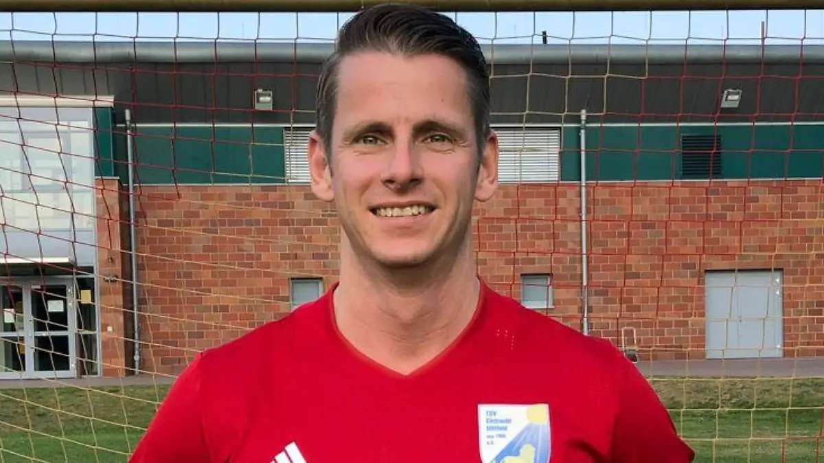 Jörg Hartmann vor dem Angriff.